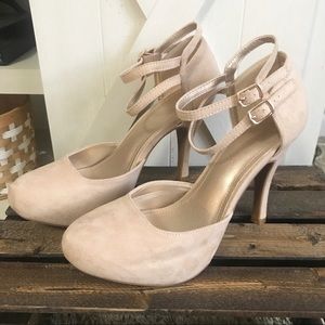 Dream Pairs Nude Suede Heels